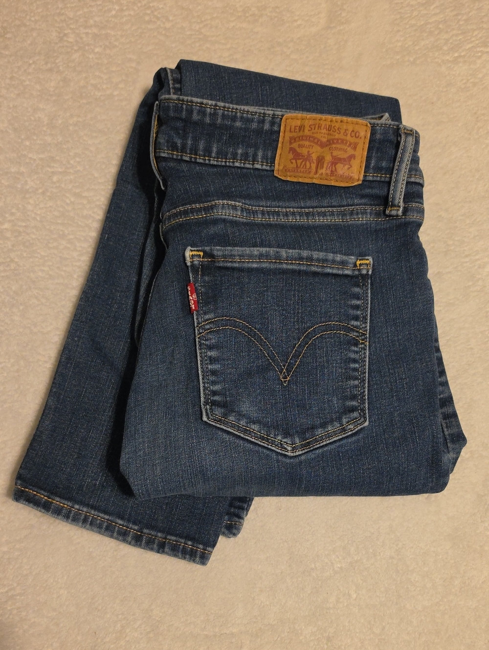 Levi's Women's Dark Blue Straight Leg Jeans 10